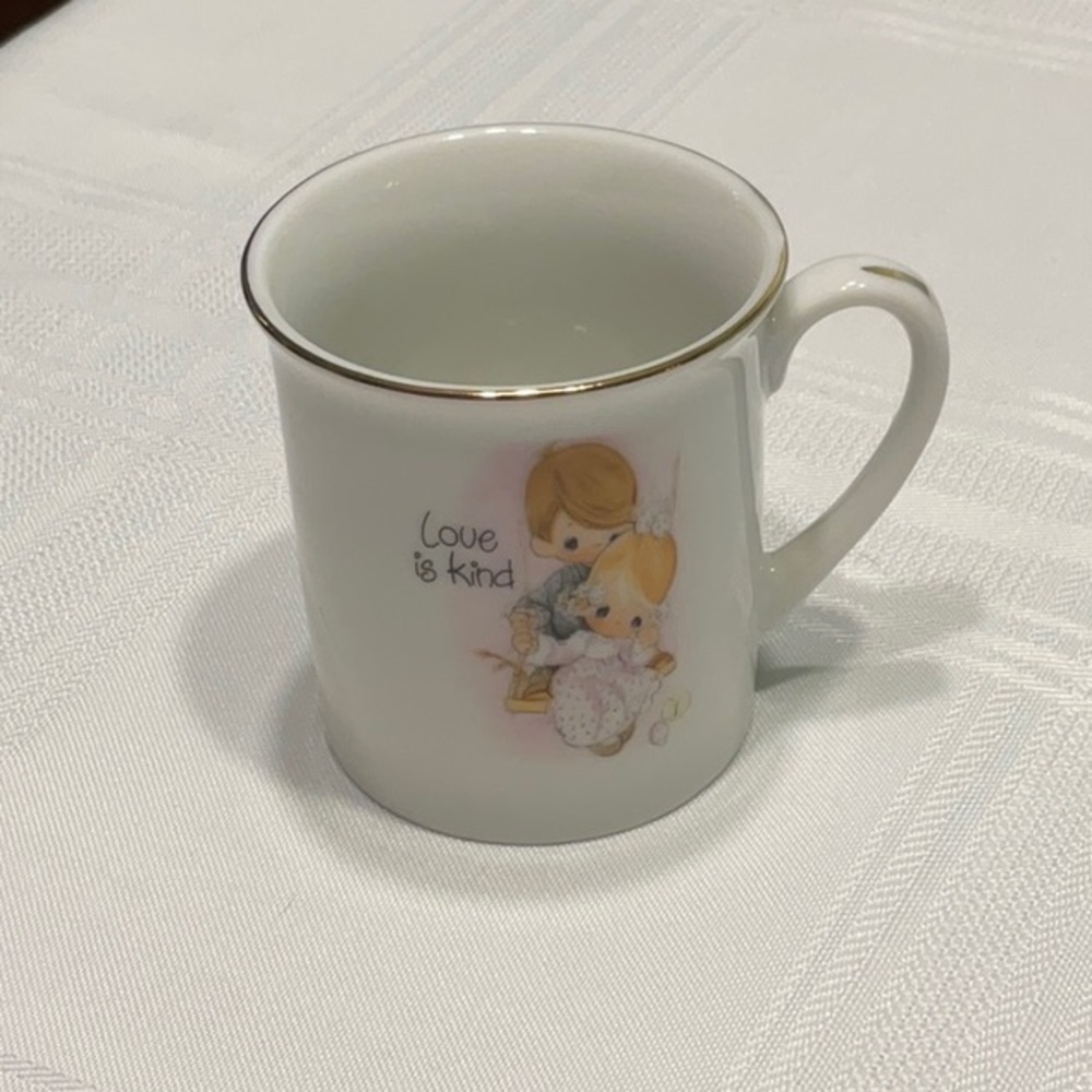 Precious Moments Small Mug 1978 Love is Kind Boy & Girl on a Swing​